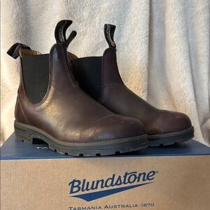 Blundstone Classic Chelsea Boots- Auburn 8.5